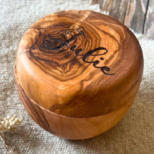 Boîte cadeau personnalisée en bois d'olivier